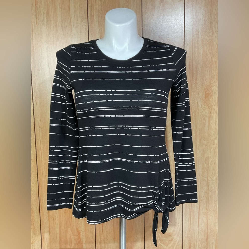 Apt. 9 Black and White Striped Long Sleeve Top SZ - S